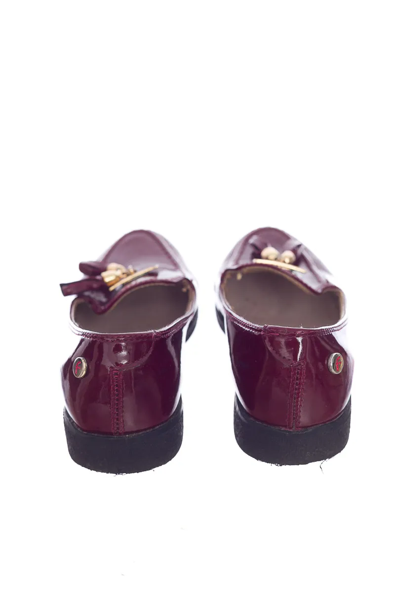 ZAPATOS COLOR VINOTINTO  FIORENZI